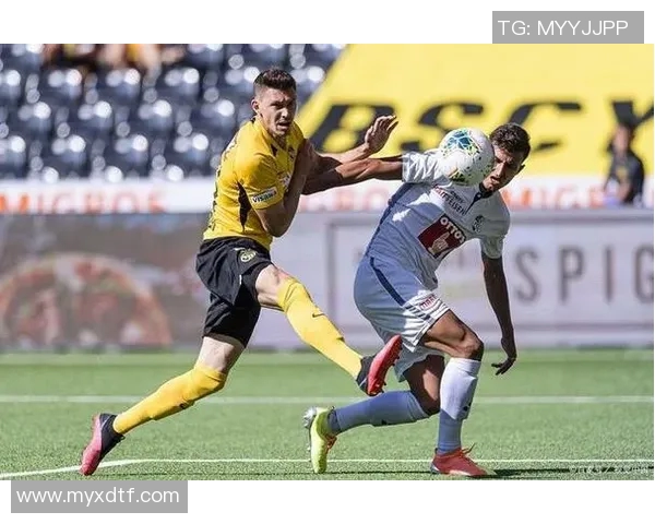 沙尔克04连战未捷，陷入危机循环难脱困